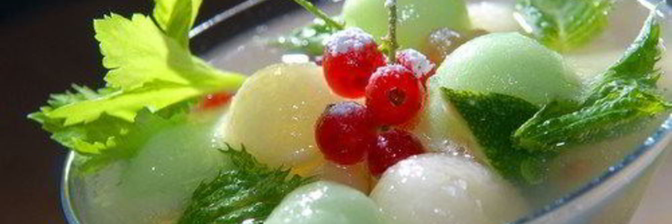 Суп из дыни с мускатом