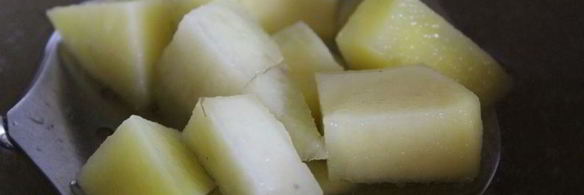 суп из говяжьего сердца с маринованными огурцами и домашней сметаной