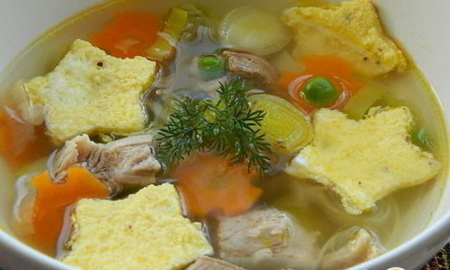 Рецепт супа из индейки с омлетом