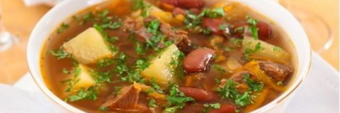 Суп из консервированной фасоли с мясом