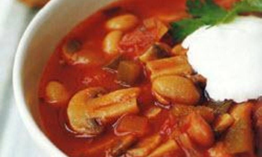 Рецепт супа из шампиньонов и консервированной фасоли