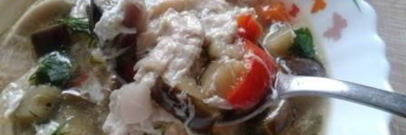 Суп куриный с баклажанами и яйцом