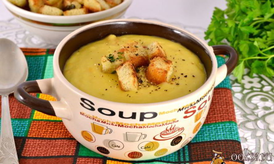 Рецепт горохового супа-пюре в мультиварке с плавленным сырком и чесночными сухариками