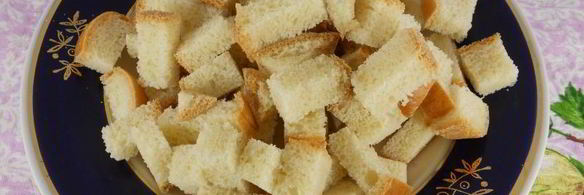 гороховый суп-пюре в мультиварке с плавленным сырком и чесночными сухариками