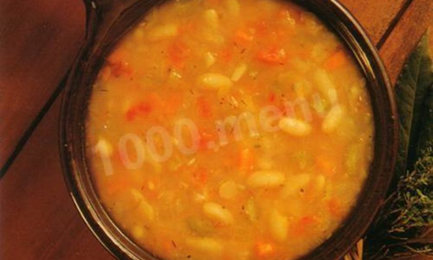 Рецепт итальянского томатного супа-пюре из белой фасоли с сельдереем