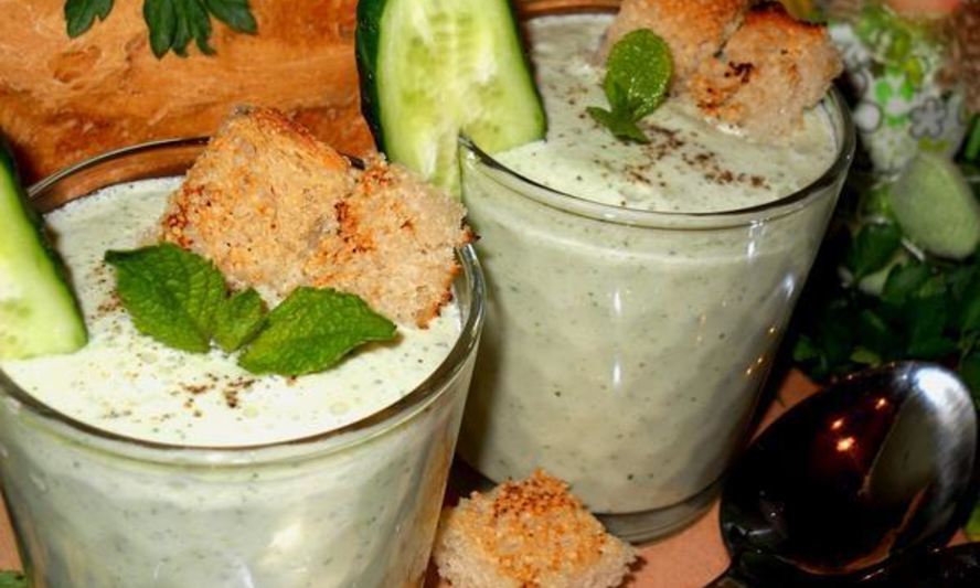 Рецепт холодного мятного супа-пюре с яблоком и огурцом