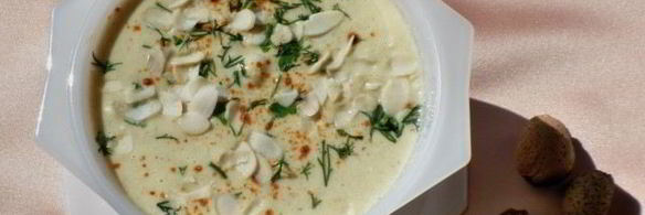 пряный суп-пюре с цветной капустой и миндалем