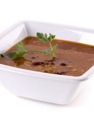 Суп-пюре из черной фасоли и кориандра