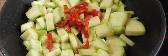 суп-пюре из кабачка и жареной перловки