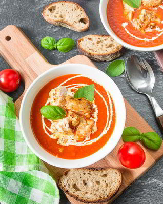 Суп-пюре из печеного перца с курицей