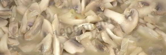 суп пюре из шампиньонов со сливками и мускатным орехом