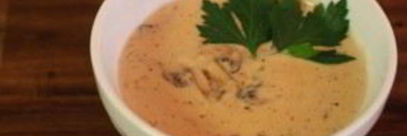 суп-пюре из шампиньонов со сливками