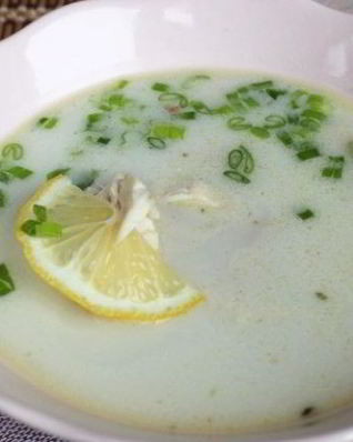 Суп-пюре из цветной капусты с курицей