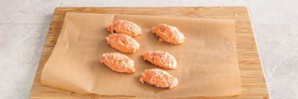 суп-пюре с кнелями из лосося