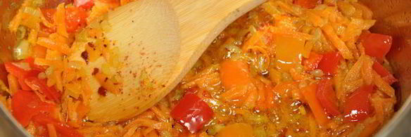 суп-пюре с консервированной фасолью и томатами