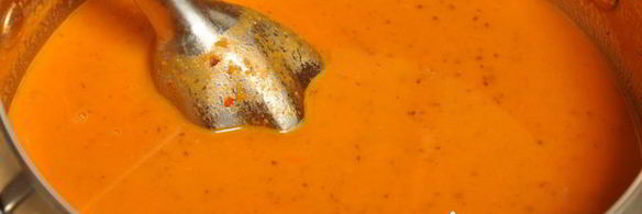 суп-пюре с консервированной фасолью и томатами