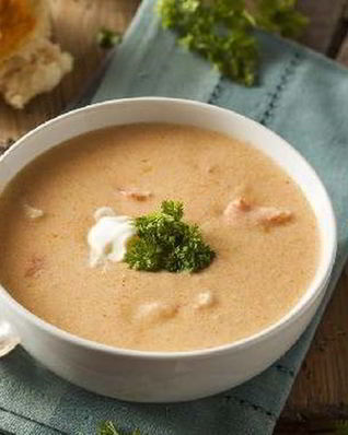 Суп-пюре с семгой и зажаркой