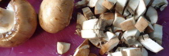 тыквенный суп-пюре с грибами и перцем чили