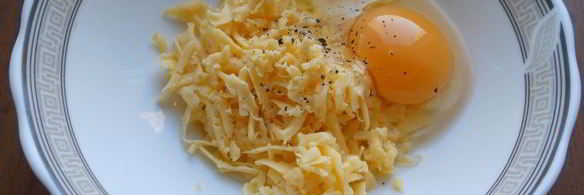 суп с копченой грудинкой и сырными клецками