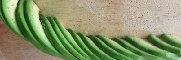 томатный суп с авокадо