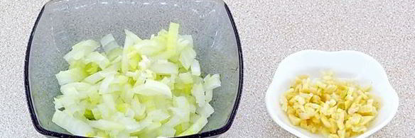 томатный суп с курицей и спаржевой фасолью