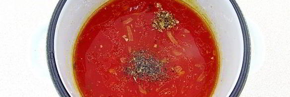 томатный суп с курицей и спаржевой фасолью