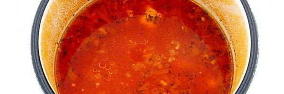 томатный суп с курицей и спаржевой фасолью