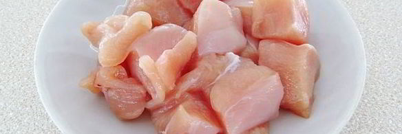 томатный суп с курицей и спаржевой фасолью