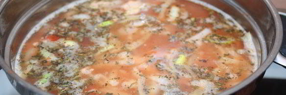 томатный суп с лапшой