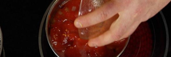 томатный суп с пельмешками