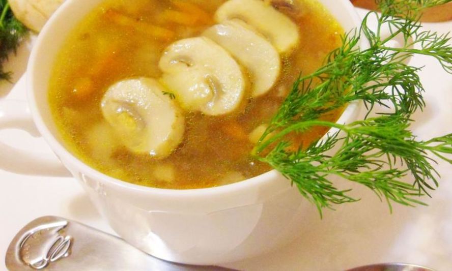 Рецепт томленого грибного супа