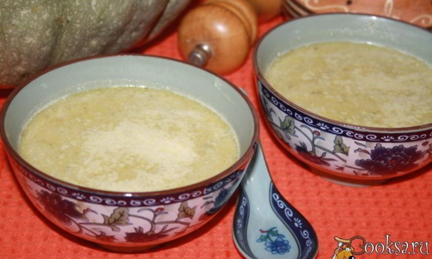 Рецепт тыквенного супа с луком пореем и пармезаном