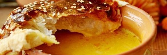 тыквенный суп в горшочках с креветками