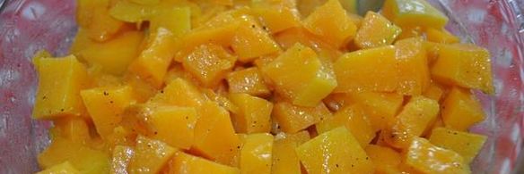 тыквенный суп в горшочках с креветками