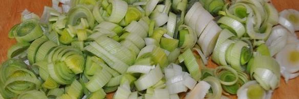 тыквенный суп в горшочках с креветками