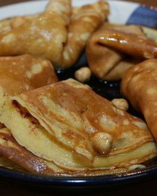 Бисквитные блины с медово-ореховой начинкой