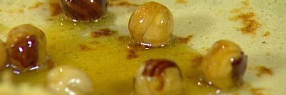 бисквитные блины с медово-ореховой начинкой