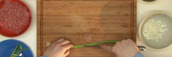 блины с фаршем, яйцом и луком