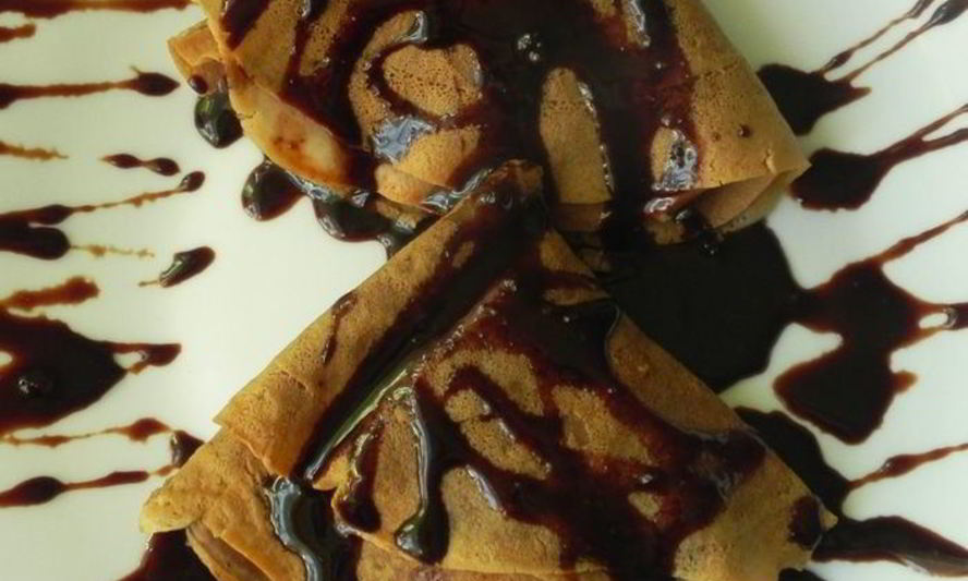 Рецепт блинов с шоколадом и бананами