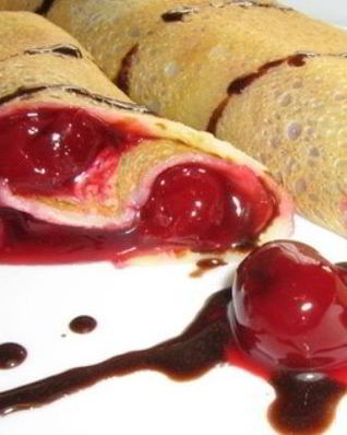 Блины с вишней