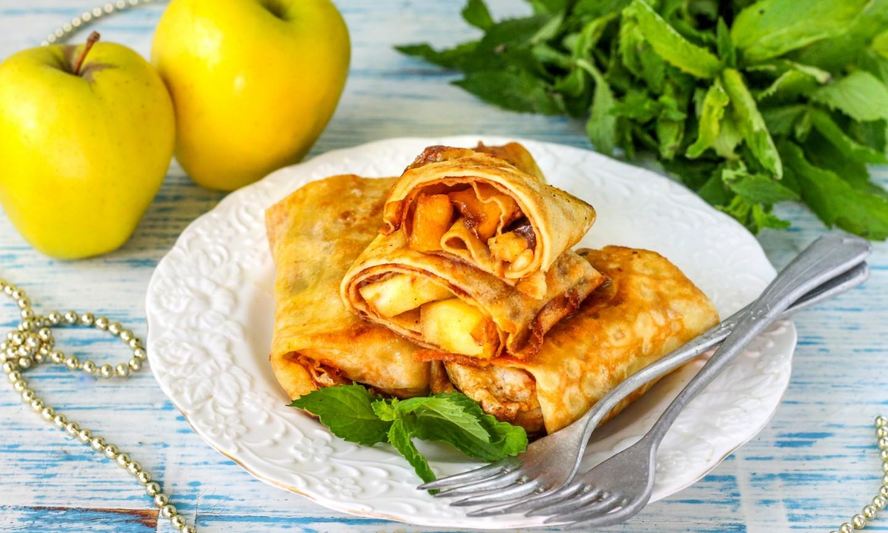 Рецепт блинов с яблоками внутри