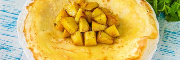 блины с яблоками внутри