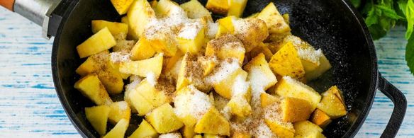 блины с яблоками внутри