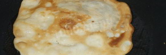 блины в бутылке с молоком