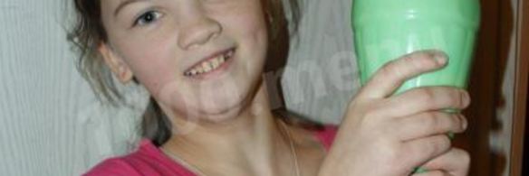 блины в бутылке с молоком