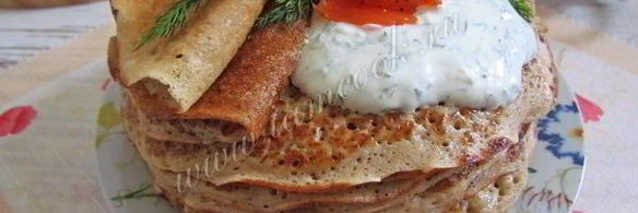 гречневые блины с красной рыбой и творожным кремом