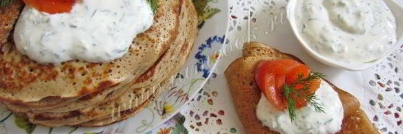 гречневые блины с красной рыбой и творожным кремом