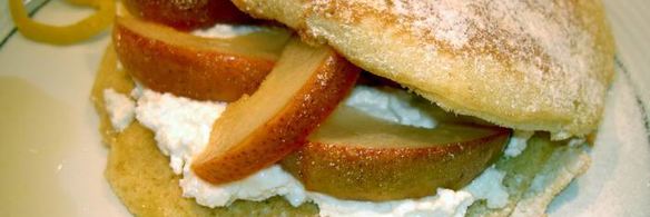 лимонные блины с грушами