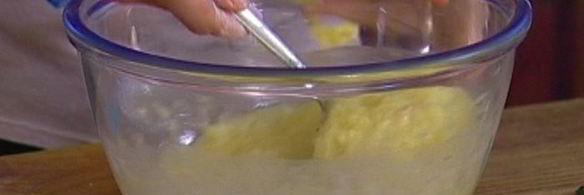 литовские картофельные блины со сметаной