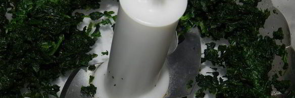 шпинатные блинчики, фаршированные куриной грудкой и белыми грибами